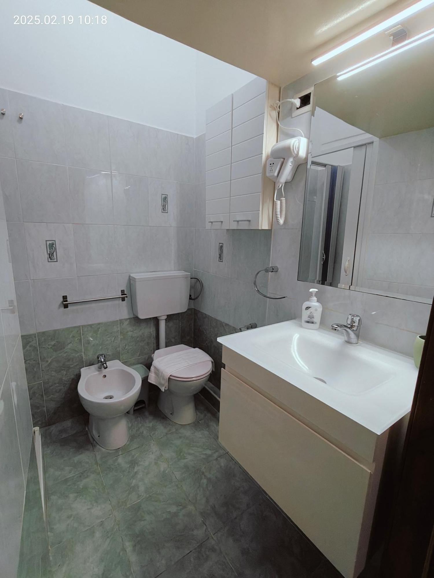 Giulio'S Apartment Catania Bagian luar foto