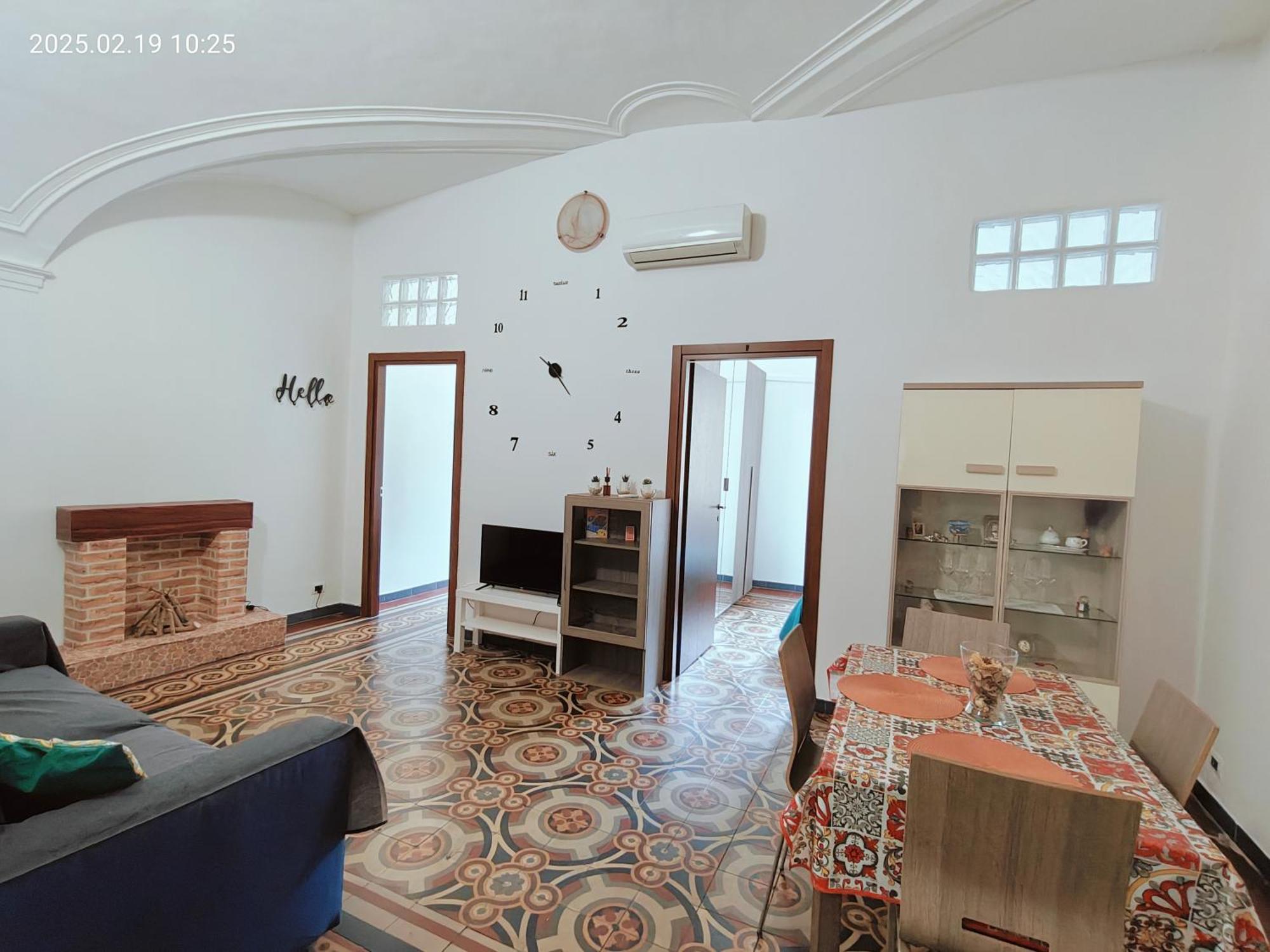 Giulio'S Apartment Catania Bagian luar foto